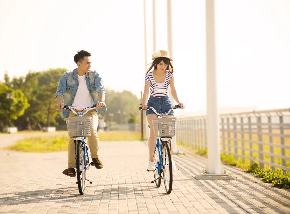(c) Shutterstock