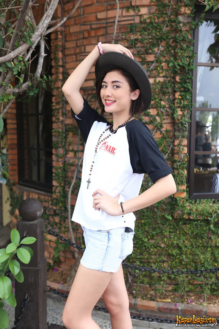 Gara-gara Joget Kucing, Shy Edwards dijuluki Bule Edan/©KapanLagi.com®/Budy Santoso