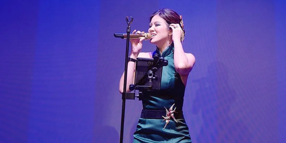 Agatha Suci - Siapa Dia