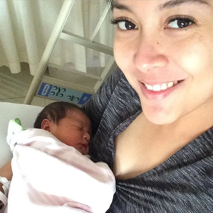 Selfie Sigi dan anak keduanya © Instagram/sigiwimala