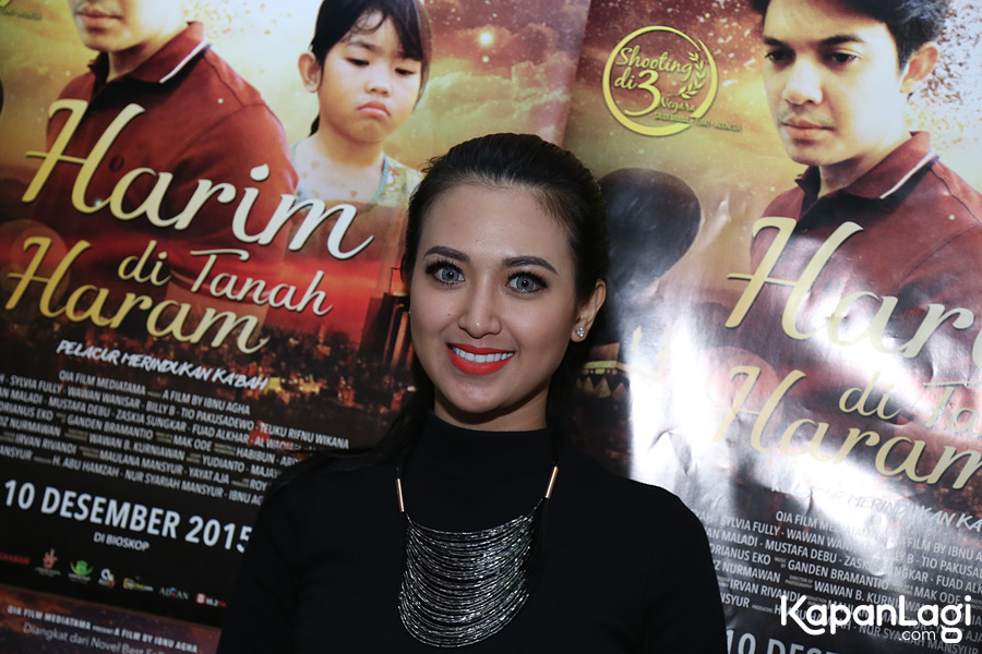 Berkat HARIM DI TANAH HARAM, Sylvia bisa ke Tanah Suci Mekkah © KapanLagi.com®/Agus Apriyanto