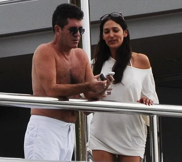 Simon dan Lauren @ dailymail.co.uk