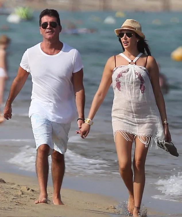 Simon Cowell dan Lauren Silverman @ dailymail.co.uk