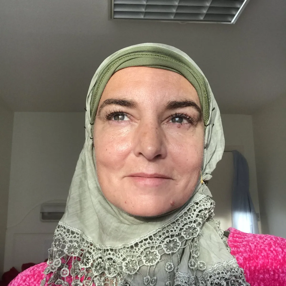 Kini Memakai Hijab