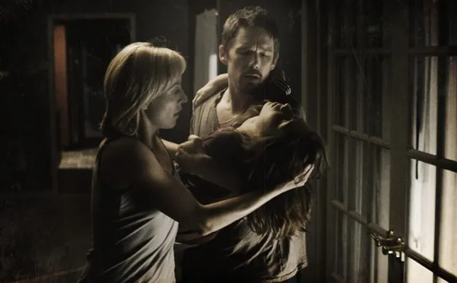 SINISTER (2012)