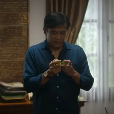 Sinopsis 'ABADI NAN JAYA': Eva Celia & Mikha Tambayong Dkk vs Zombie, Tayang di Netflix