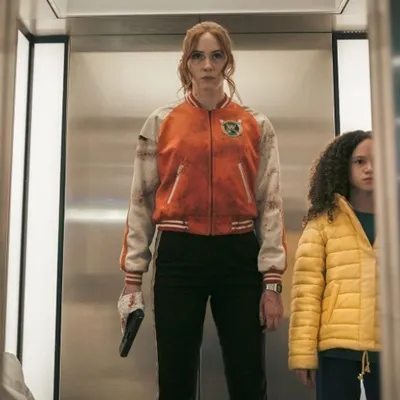 Sinopsis Film GUNPOWDER MILKSHAKE yang Tayang di TV Malam Ini, Kamis 4 Desember 2025 Jam 23.00