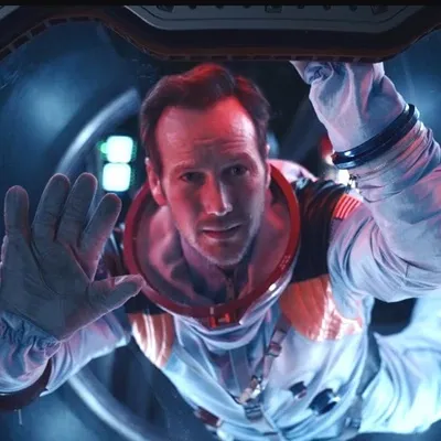 Sinopsis Film MOONFALL yang Tayang di TV Malam Ini, Sabtu, 13 Desember 2025 Jam 21.00