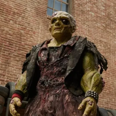 Sinopsis Film 'THE TOXIC AVENGER' - Peter Dinklage Perankan Pahlawan Mutan