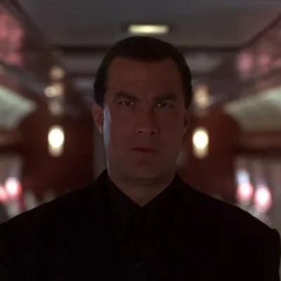 Sinopsis Film UNDER SIEGE 2 yang Tayang di TV Malam Ini, Kamis 30 Oktober 2025 Jam 23.00 WIB