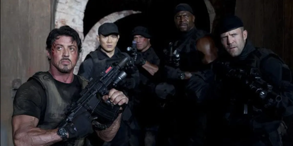 Tim The Expendables dalam Aksinya (Credit: imdb.com/title/tt1764651)