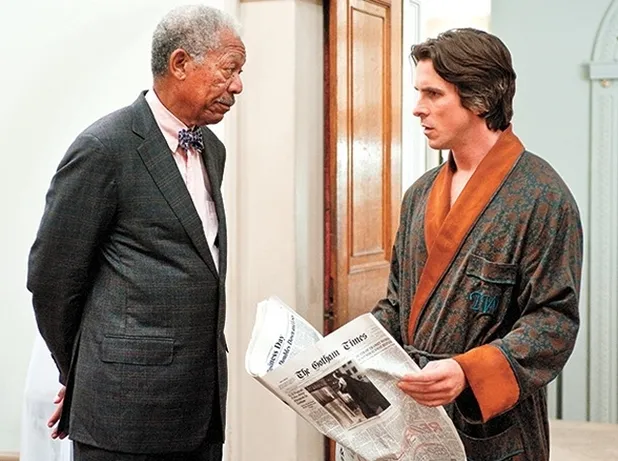 Lucius Fox dan Bruce Wayne.Foto: DigitalSpy.co.uk
