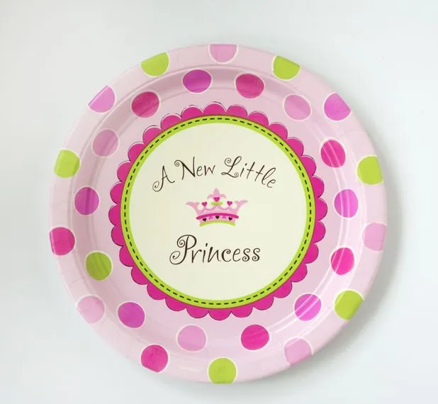 Piring kecil bertuliskan A New Little Princess, jika yang lahir adalah bayi perempuan. So cute...