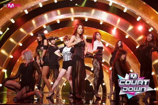 Sistar menjadi salah satu girlband yang tampil dalam gelaran konser M Countdown di Indonesia. ©FB Mnet Asian Music Awards