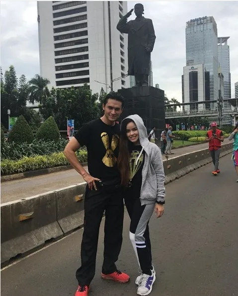 Kebersamaan Siti Liza dengan Indra Bruggman. cr: instagram.com/sitiliza2013