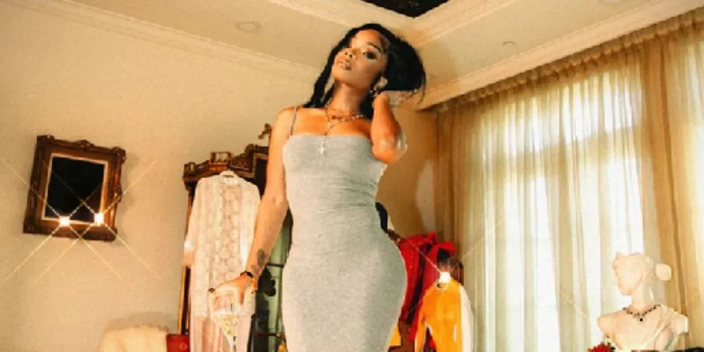 Lola Brooke - You fr Bryson Tiller