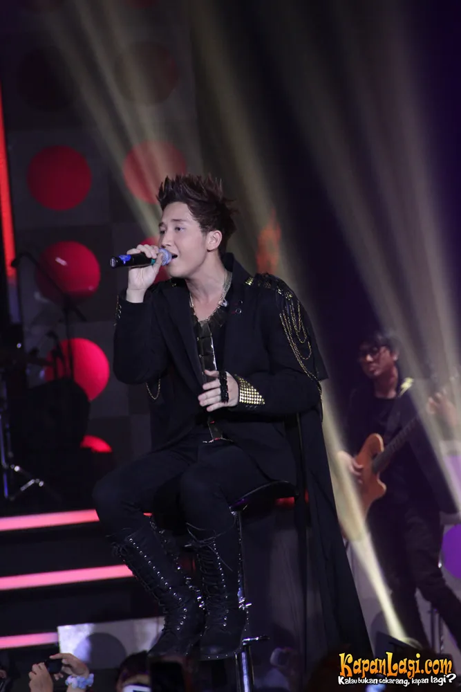 Selain merayakan ulang tahun ke-25, Rangga sekaligus terlibat peluncuran album SMASH.