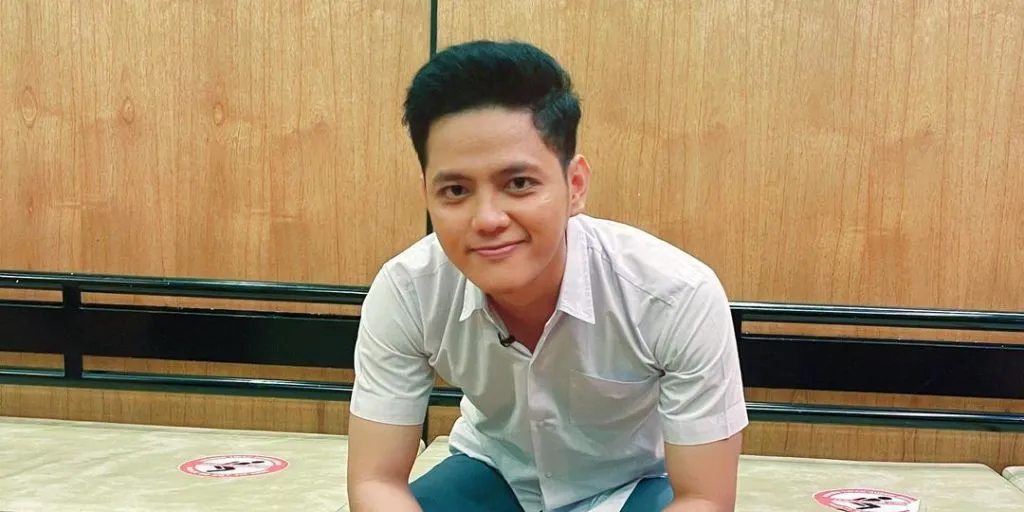 Stevan Pasaribu - Cinta Tlah Terlambat