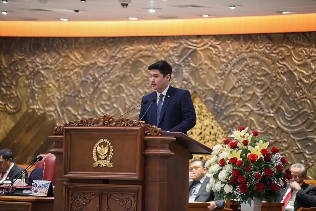 Berasal dari Keluarga Pejabat