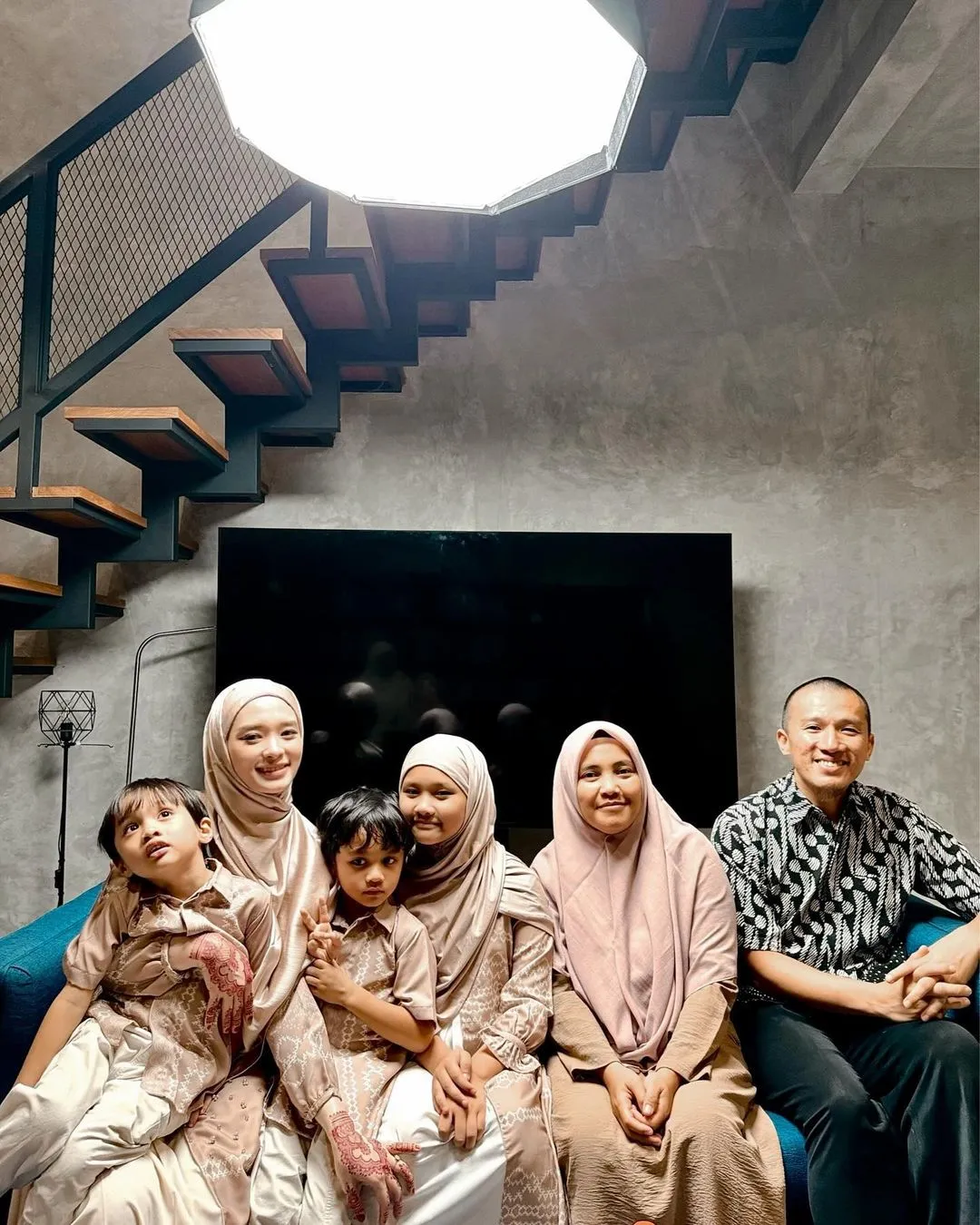 Inara Rusli dan Ustaz Felix Siauw Ternyata Tetangga