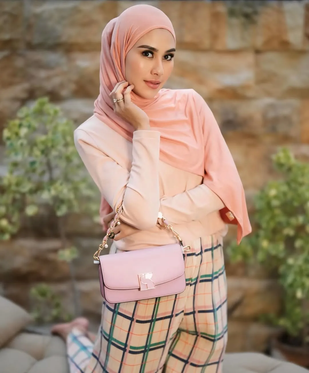 Syahnaz Jadi Ibu Bupati