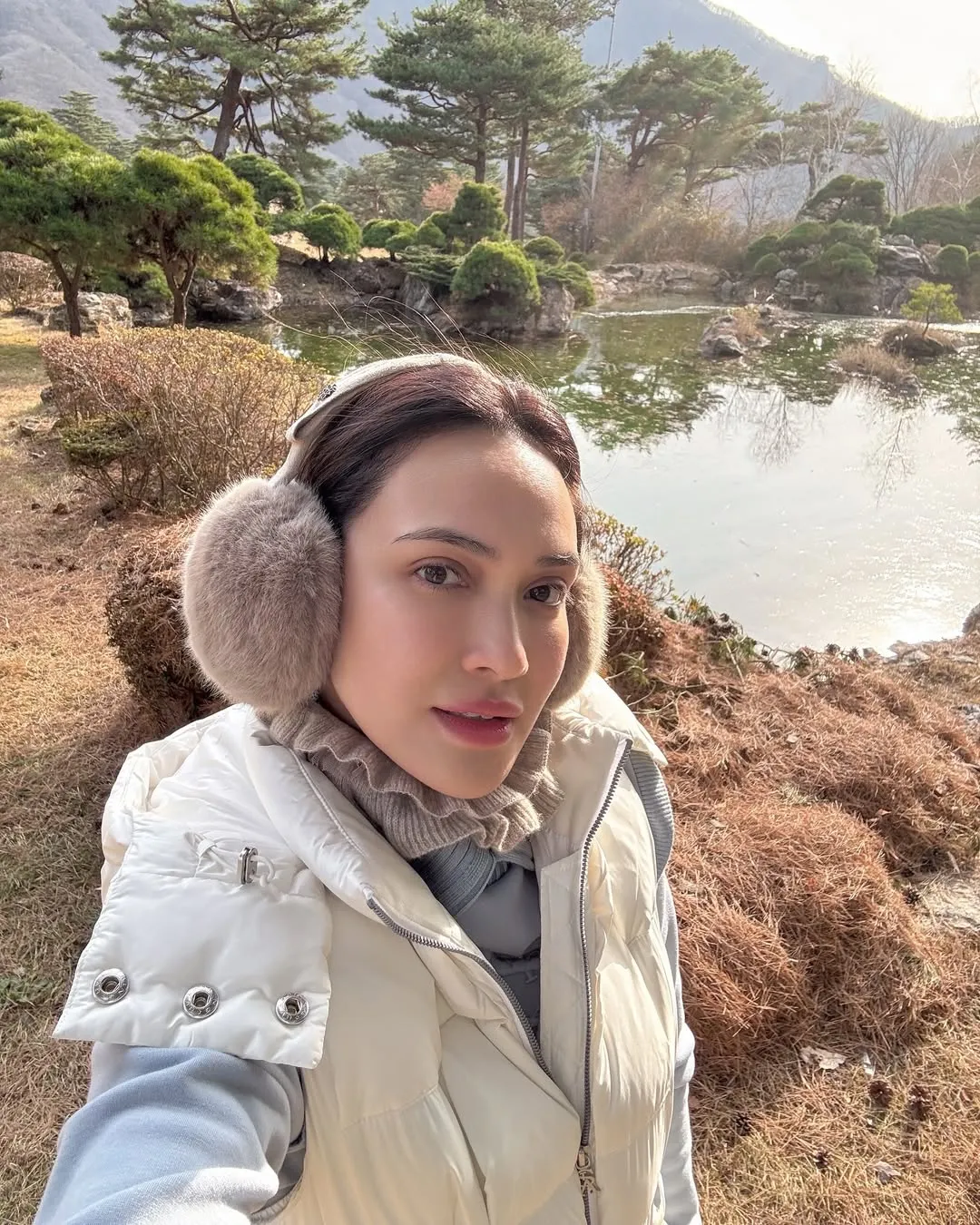 Potret Cantik Shandy Aulia Liburan ke Korea (credit: instagram/shandyaulia)