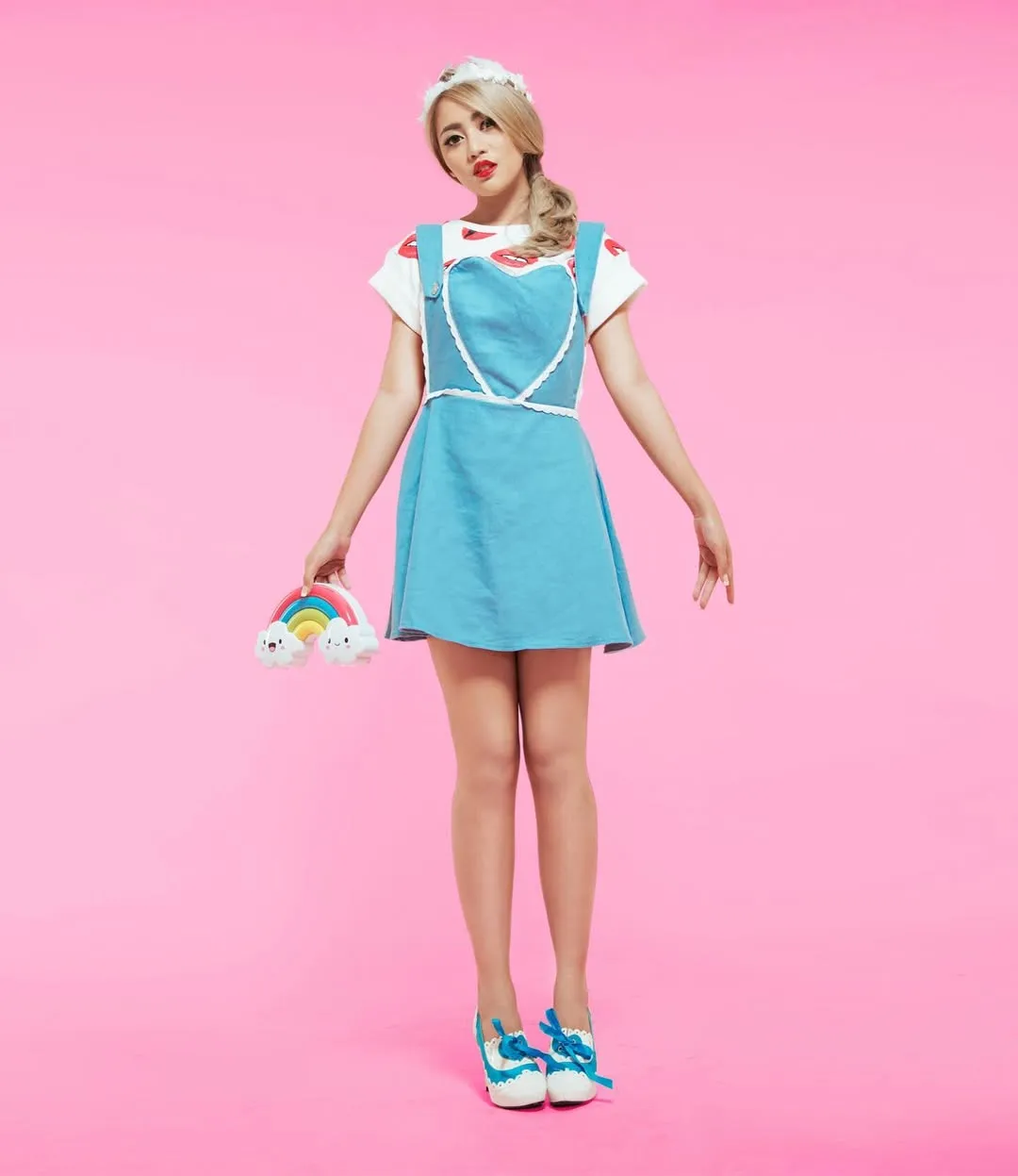 Rachel Vennya Unggah Foto Lawas di Tahun 2015, Penampilannya Ikonik (credit: instagram/rachelvennya)