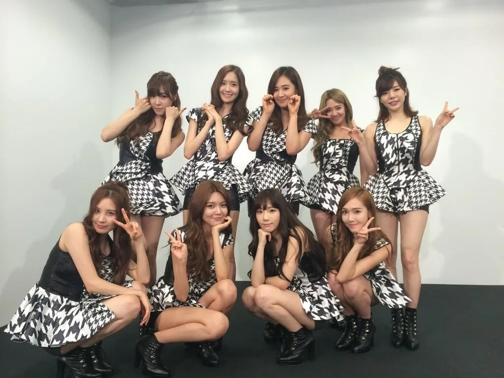 Sulit dipercaya ada seorang wanita yang memiliki wajah bak sembilan member SNSD. foto: fanpop.com