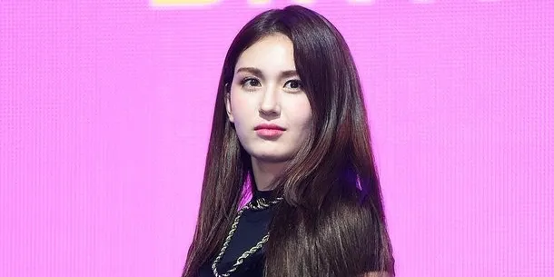 Debut Solo