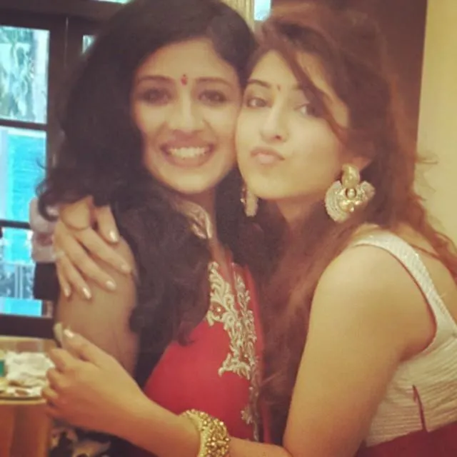 Mesranya Sonarika Bhadoria dan Paridhi Sharma. @pinkvilla
