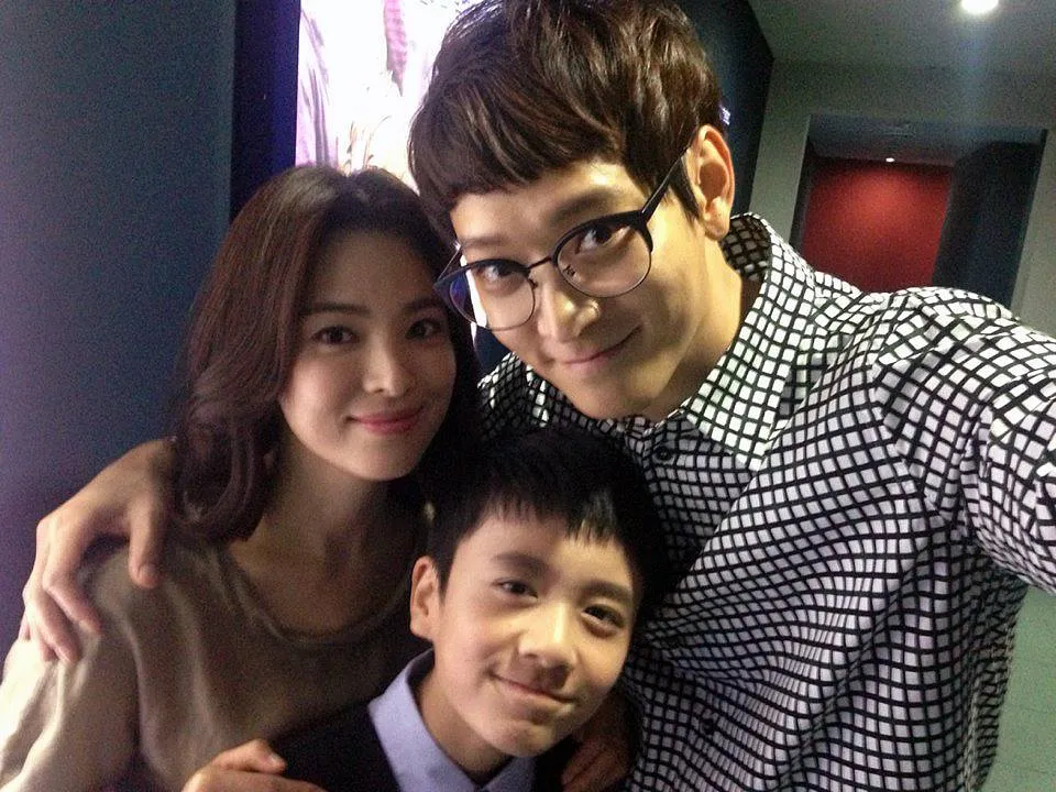 Di film MY BRILLIANT LIFE, Song Hye Gyo berperan sebagai istri dan ibu. Sudah cocok kan jadi istri beneran? © soompi.com