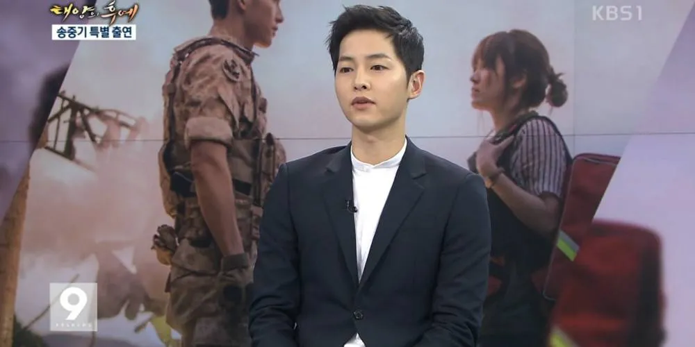 Song Joong Ki saat tampil News 9 © KBS