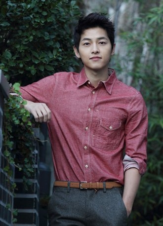 Song Joong Ki tak kenal lelah langsung kembali jadi prajurit dalam drama barunya. ©kdramastars.com