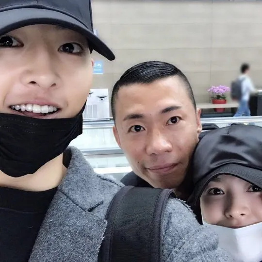 Song Song couple dibilang muda oleh temannya © Joo Hyung Sun's Instagram