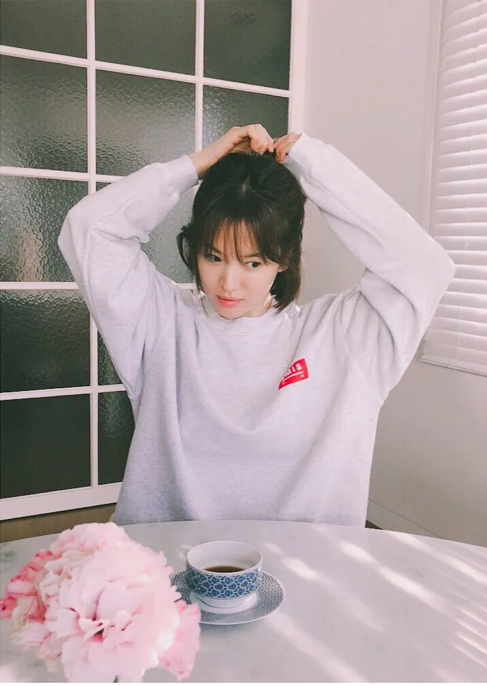 Song Hye Kyo yang tetap cantik meski tanpa makeup. © Instagram/kyo1122