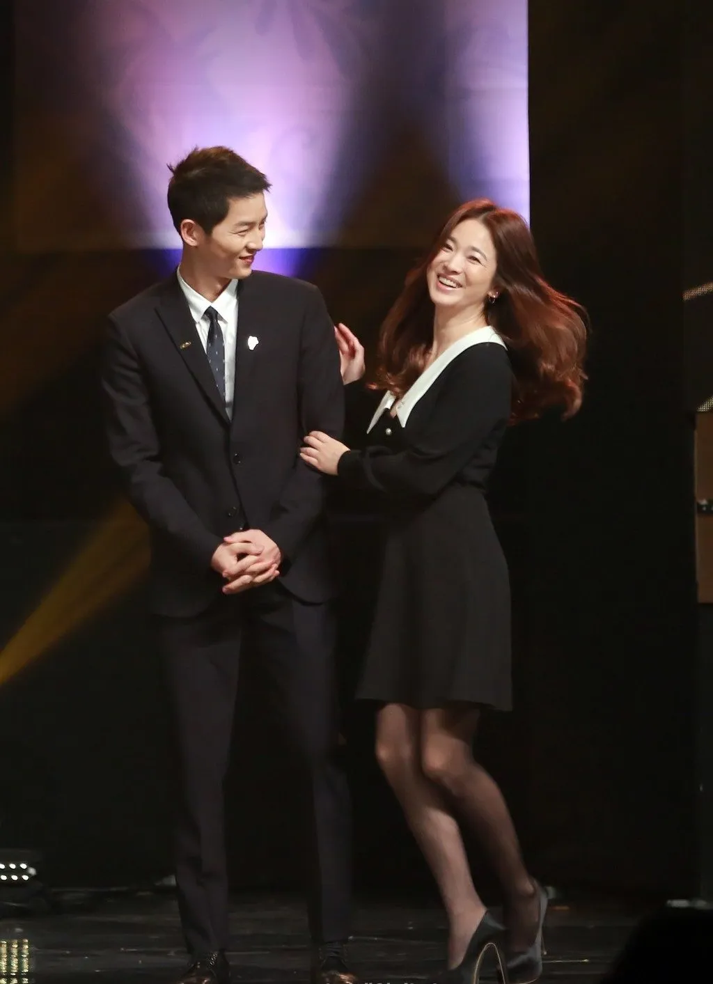 Di Korea pernah ada peraturan melarang pernikahan antara orang dengan nama depan yang sama. © koreaboo.com