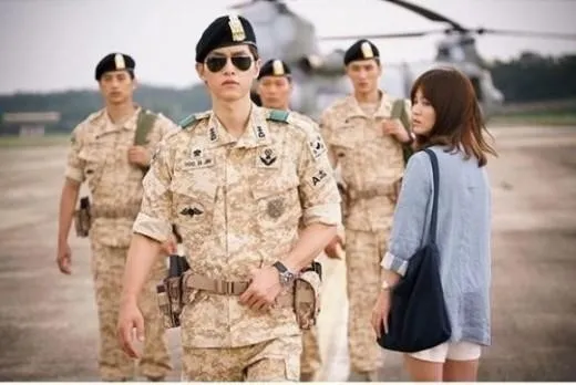 Drama Descendats of the Sun telah rampung syuting. © soompi.com