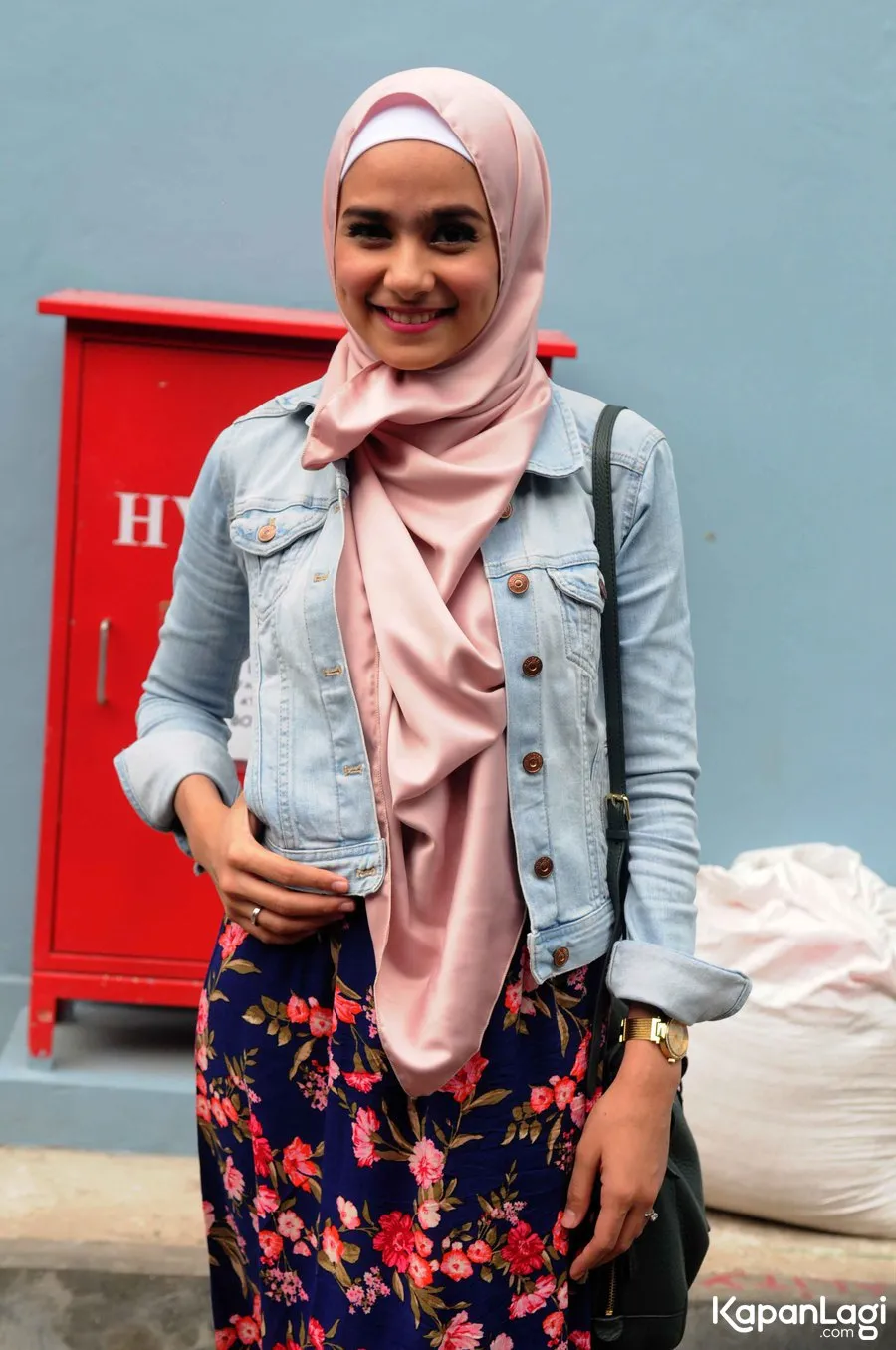 Sonya Fatmala memutuskan untuk berhijab © KapanLagi.com®/Bayu Herdianto