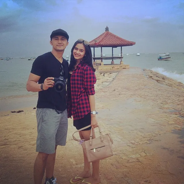 Sonya Fatmala dan Hengky Kurniawan menikah tanggal 23 April. ©instagram Hengky Kurniawan