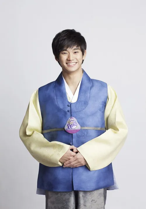 Kim Soo Hyun akan bersama keluarga saat Imlek © KeyEast