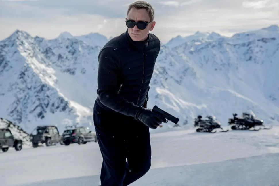 Daniel Craig terkilir saat lakoni adegan perkelahian dan harus jalani operasi lutut/©Columbia Pictures