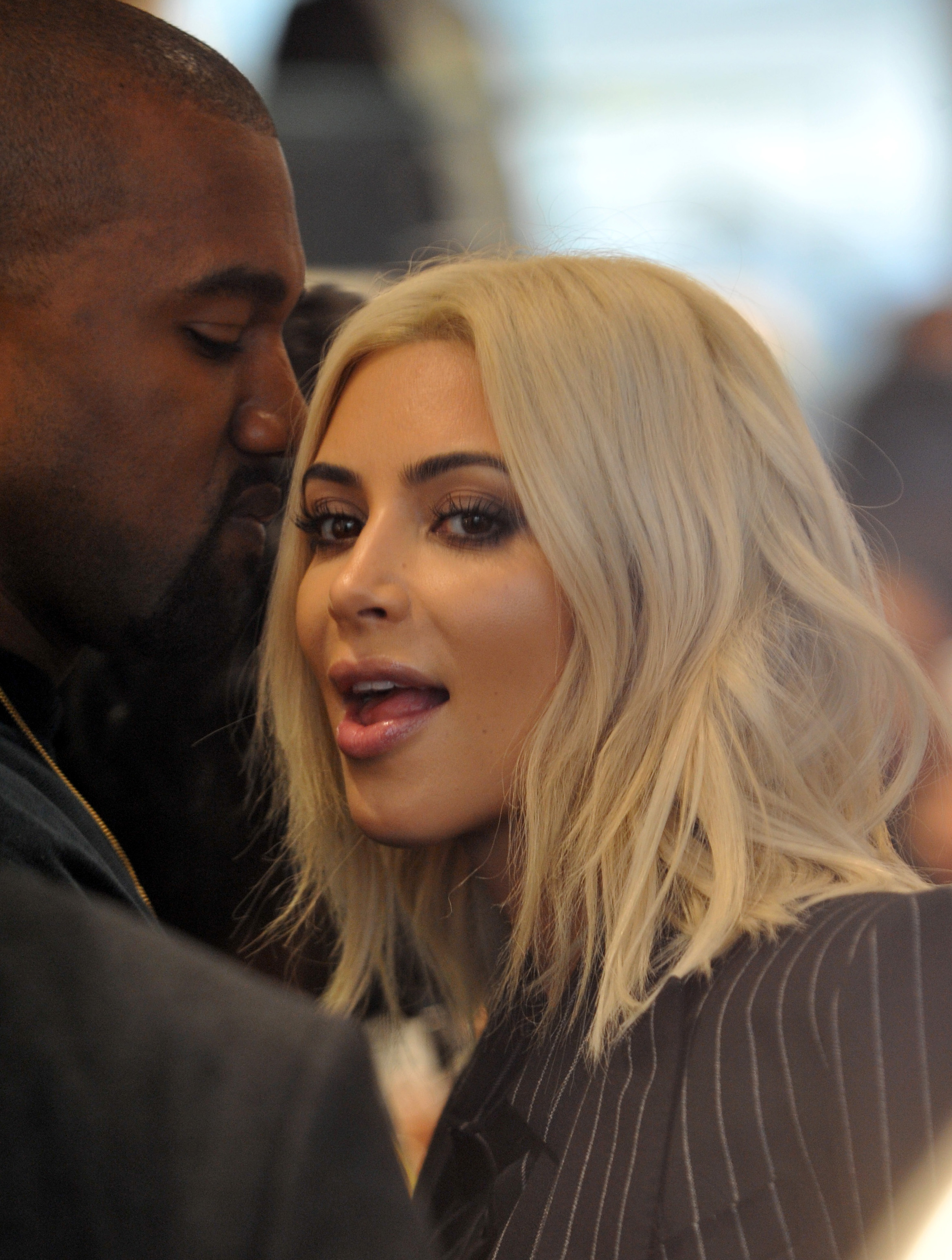 Rambut Baru Kehidupan Seks Kim K Kanye West Makin Membara