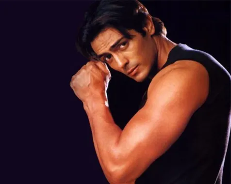 Arjun Rampal @ india-forums.com