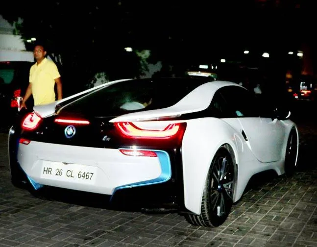 Penampakan belakang mobil baru Shahrukh Khan ©indiatoday
