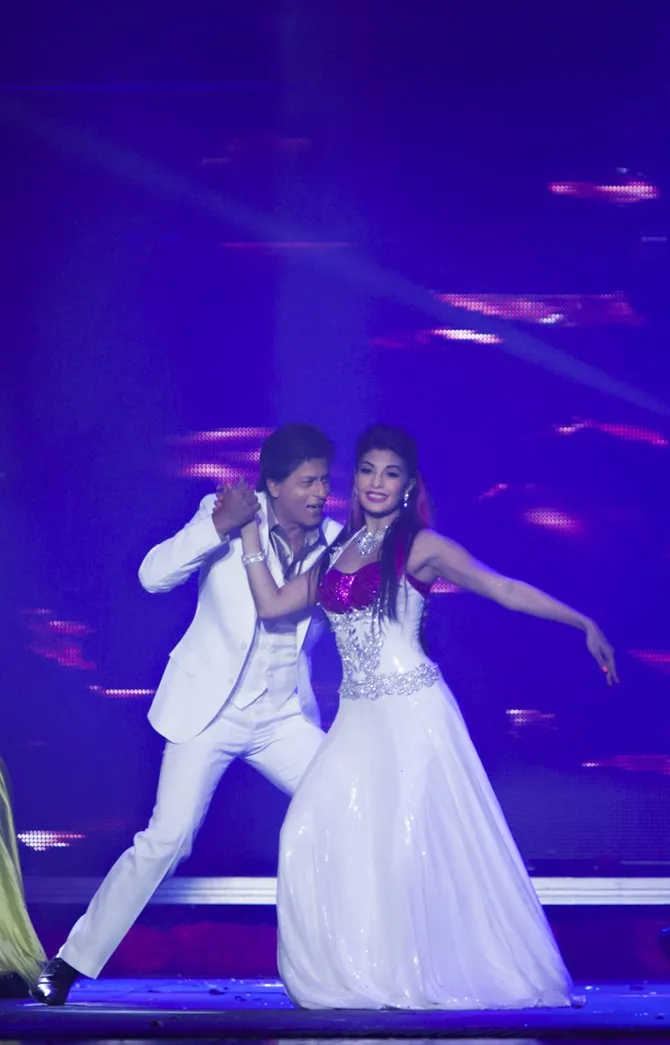 Shahrukh bakal main bareng Jacqueline? ©rediff.com