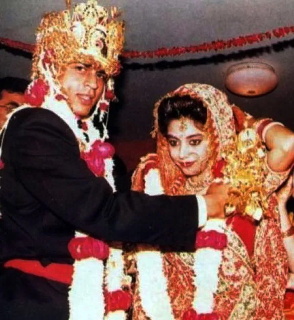 Shahrukh dan Gauri sudah genap 25 tahun menikah ©Reporter365.com