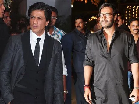 Shahrukh Khan dan Ajay Devgan dikabarkan main film bareng @bollyhollyinfo.com