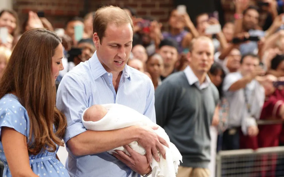 Pangeran George akan segera dibaptis. @dailymail.co.uk