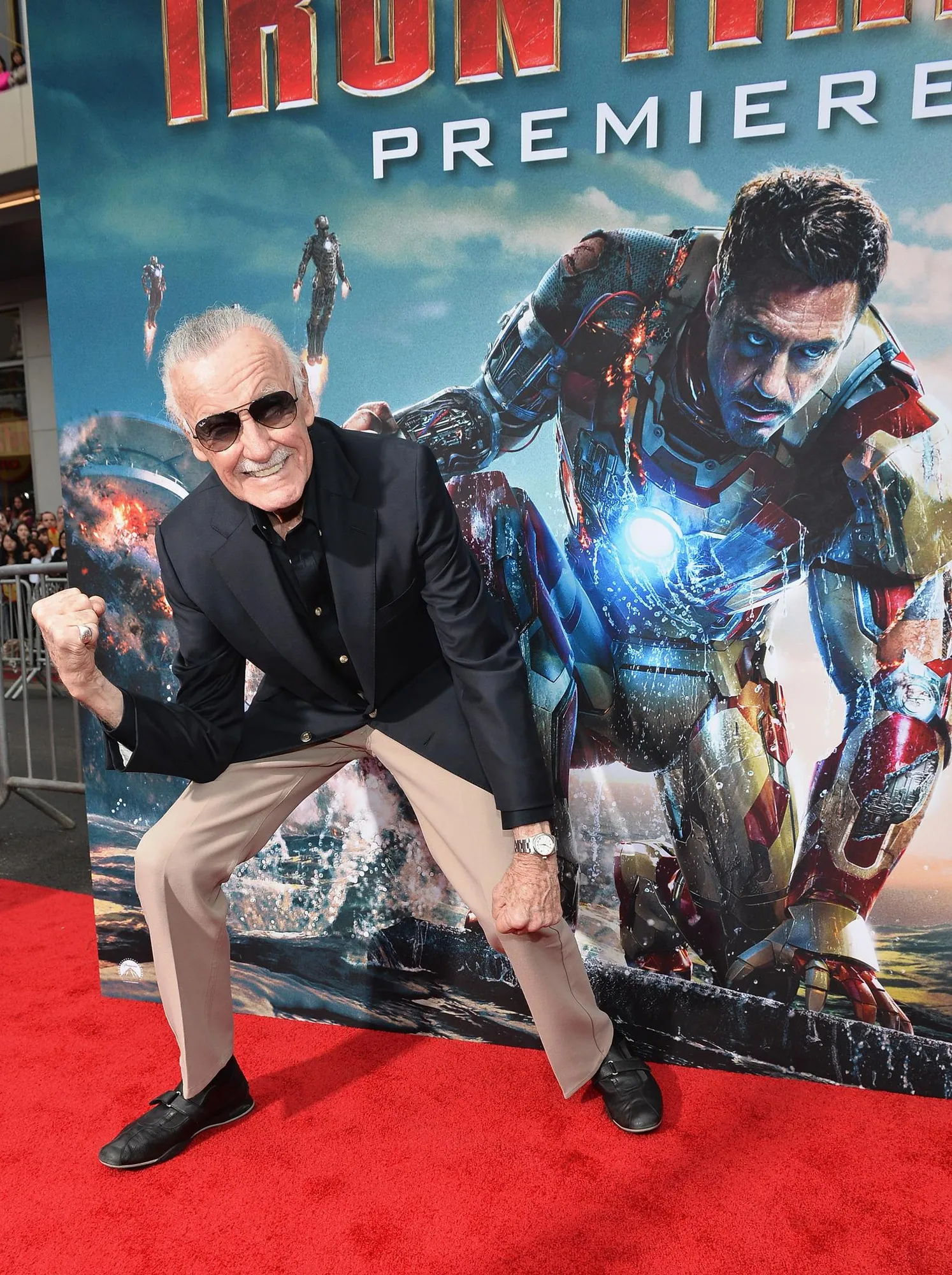 Stan Lee bersemangat hadiri premiere IRON MAN 3 | Foto: movpins.com 