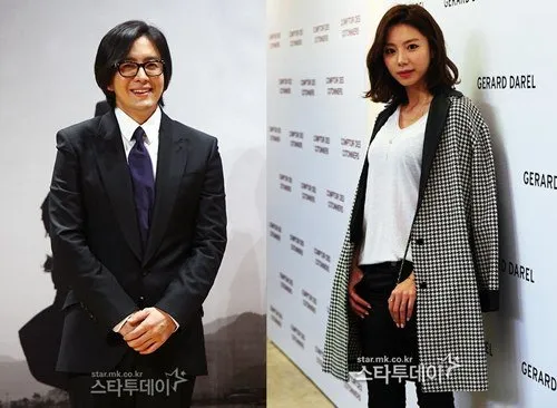 Bae Yong Jun menghadiri pertemuan sang istri dan teman-temannya. ©star.mk.co.kr